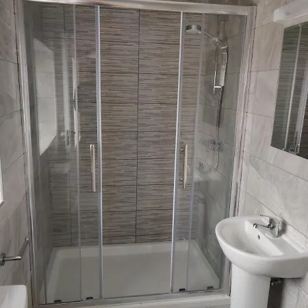 招待所 Number 53 *